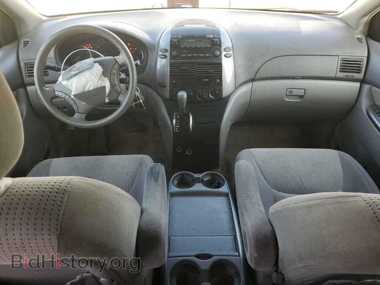 2010 TOYOTA All Models - VIN: 5TDKK4CC7AS305476 - Фото 8