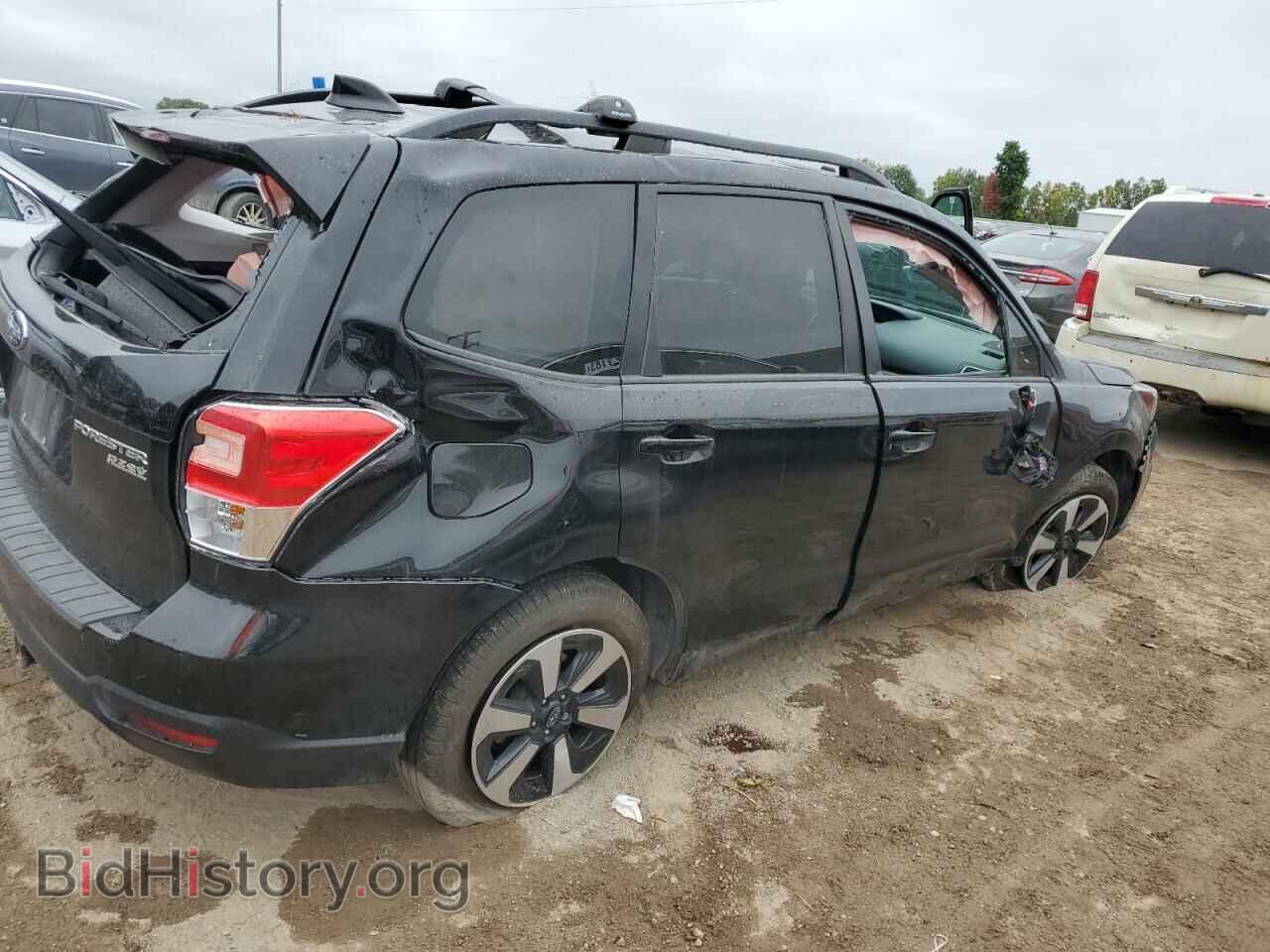 2017 SUBARU FORESTER - VIN: JF2SJAEC0HH476083 - Фото 3
