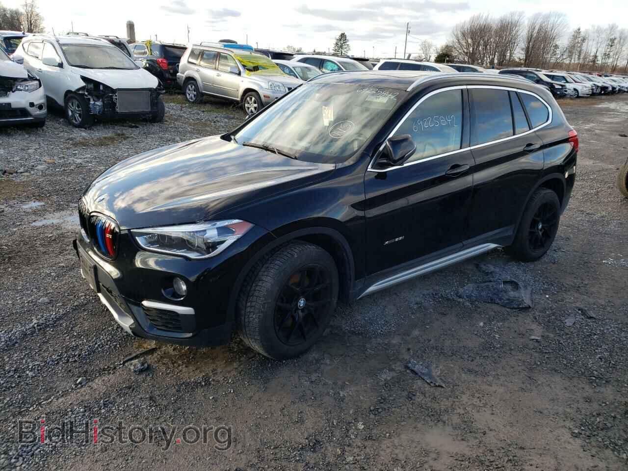 Photo WBXHT3C3XH5F86180 - BMW X1 2017