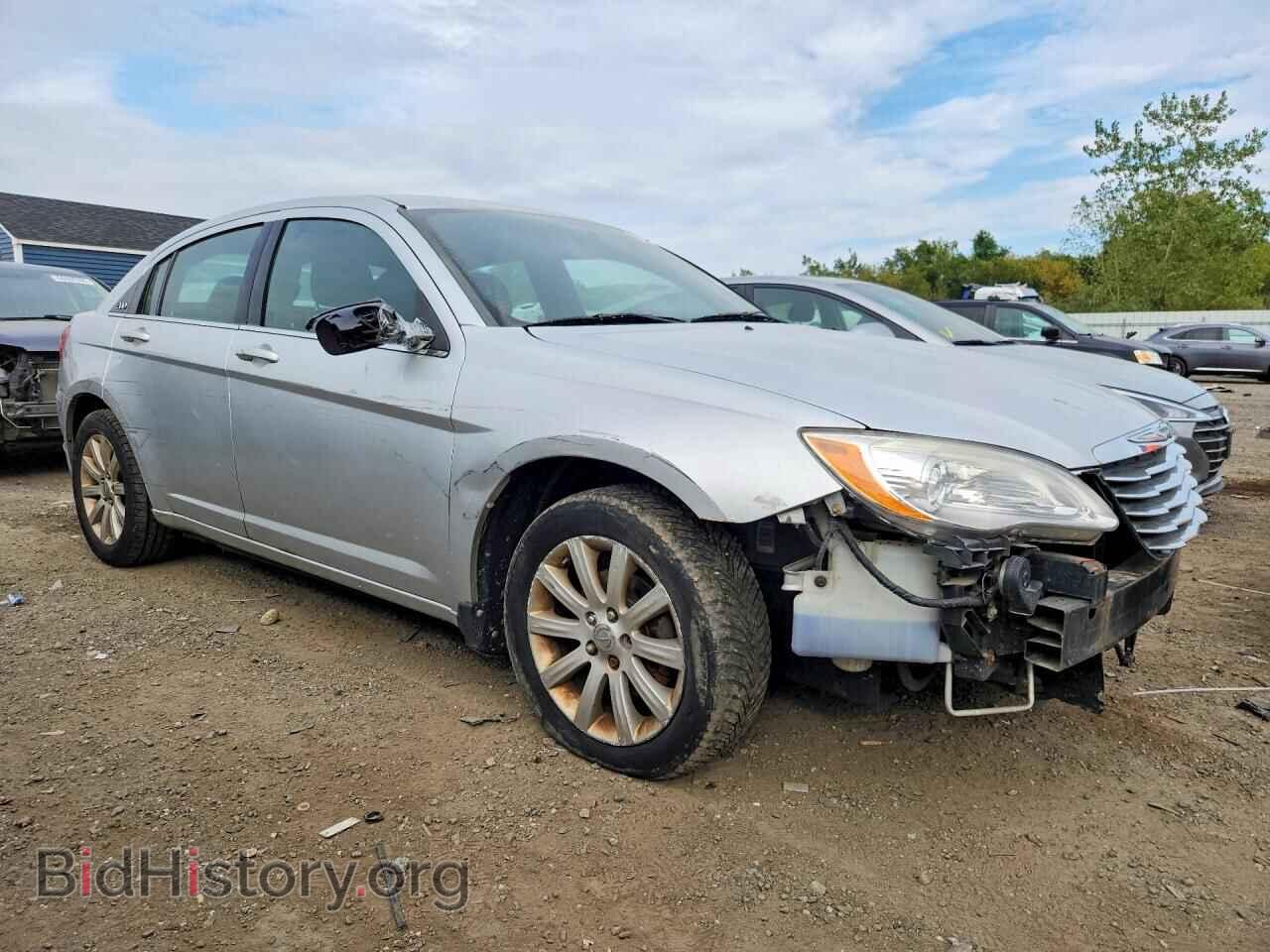 2011 CHRYSLER 200 - VIN: 1C3BC1FB2BN571157 - Photo 4