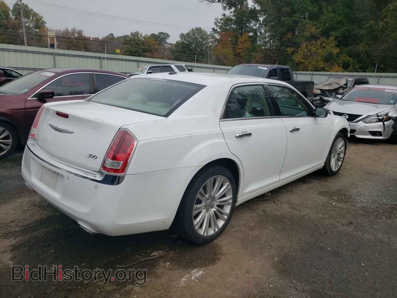 2011 CHRYSLER 300 - VIN: 2C3CA5CG0BH583057 - Фото 3