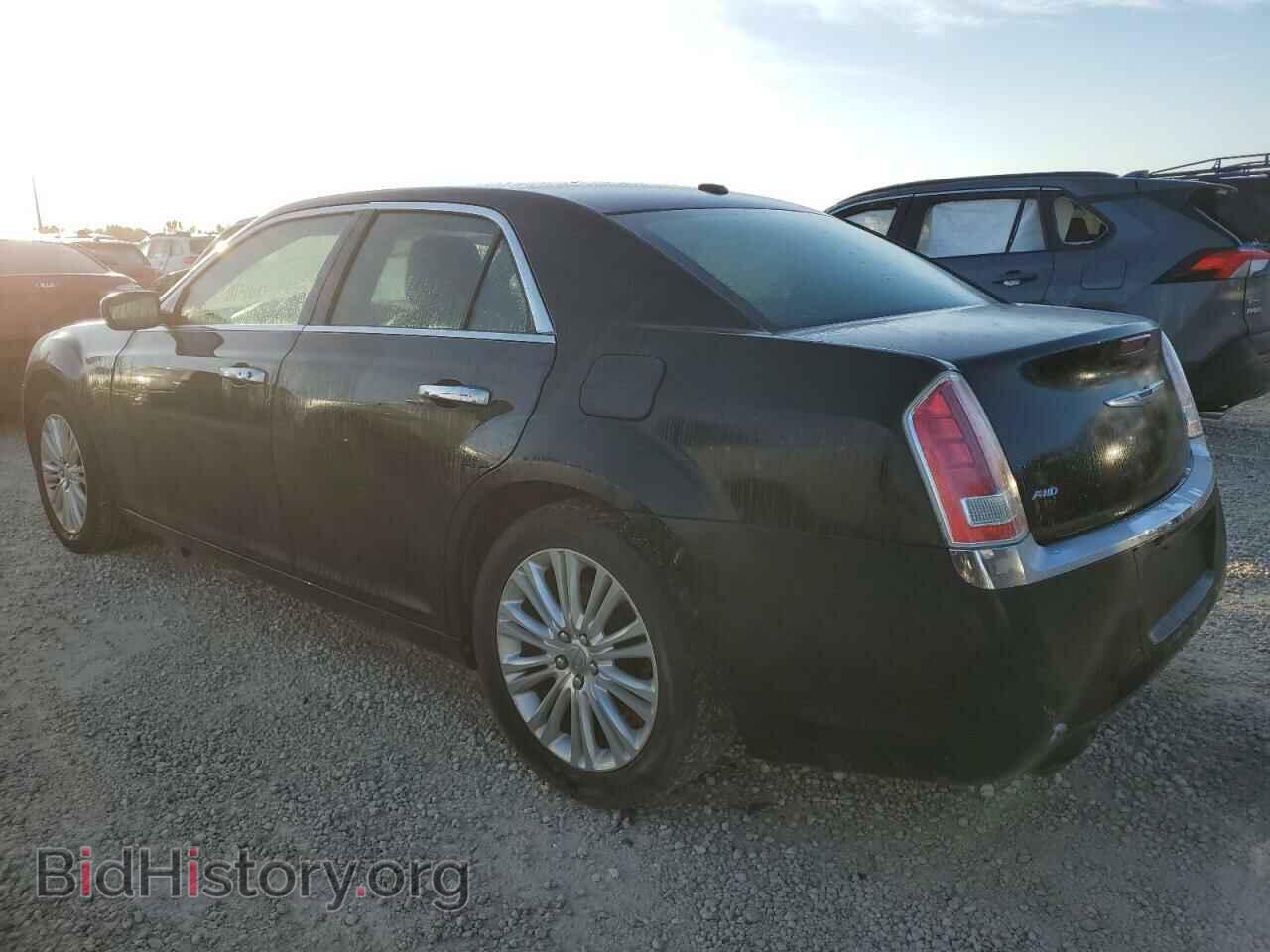 2014 CHRYSLER 300 - VIN: 2C3CCARGXEH229092 - Фото 2