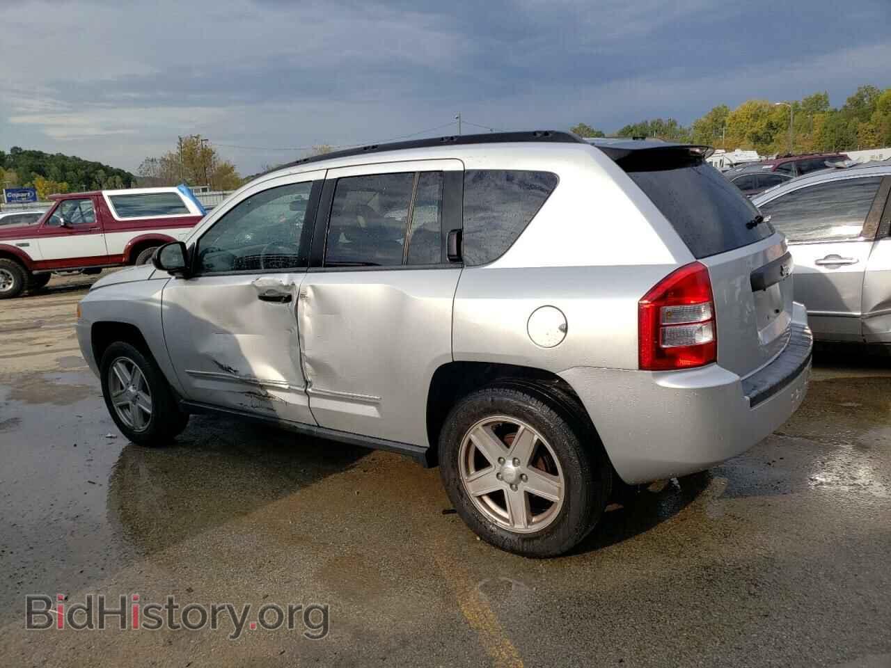 2009 JEEP COMPASS - VIN: 1J4FT47A79D214295 - Photo 2