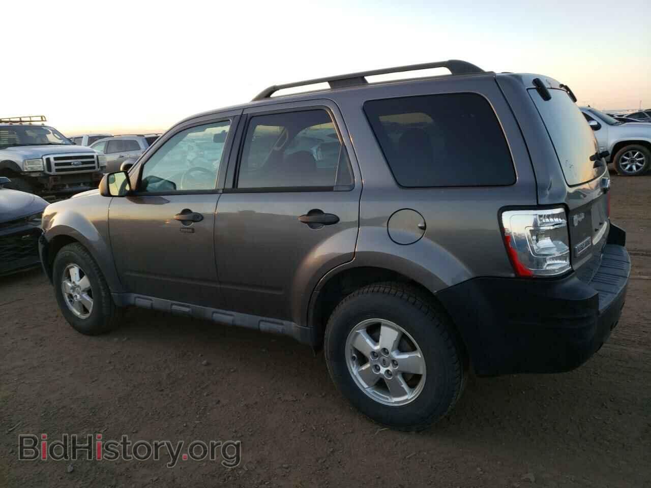 2011 FORD ESCAPE - VIN: 1FMCU9D78BKB52978 - Photo 2
