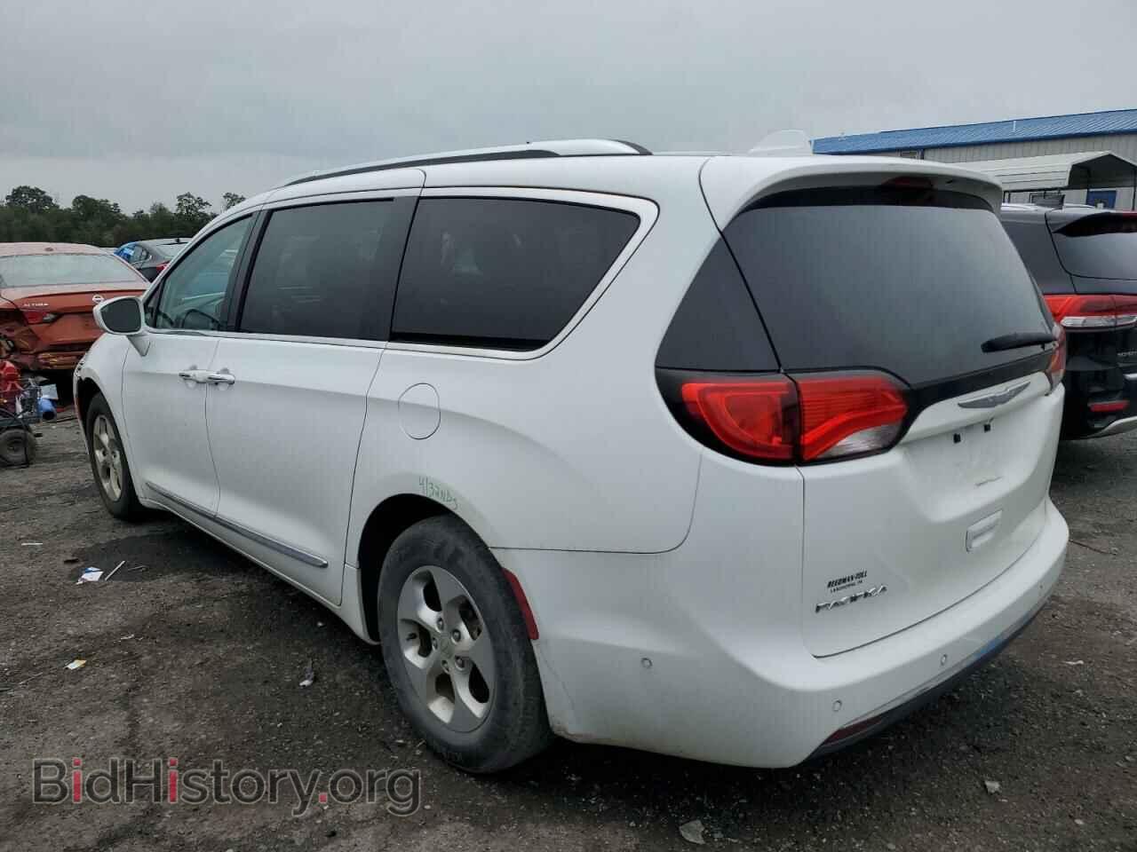 2017 CHRYSLER PACIFICA - VIN: 2C4RC1EG1HR532384 - Photo 2