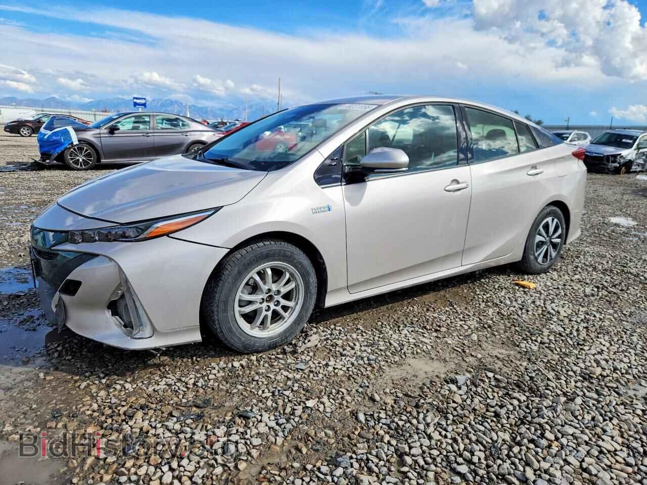 Фотография JTDKARFP8H3021008 - TOYOTA PRIUS 2017