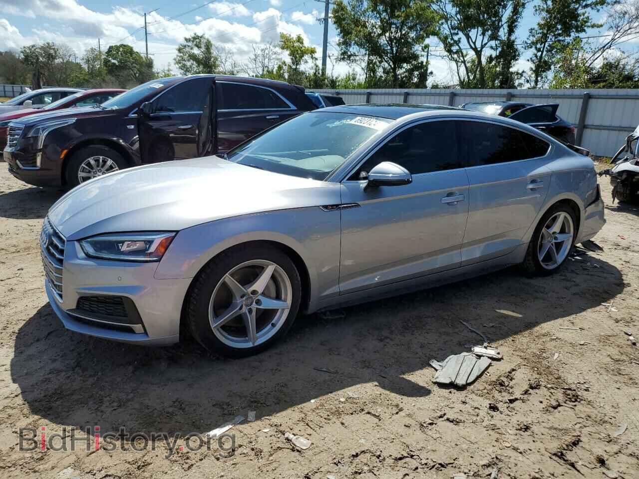 Photo WAUENCF52KA009904 - AUDI A5 2019