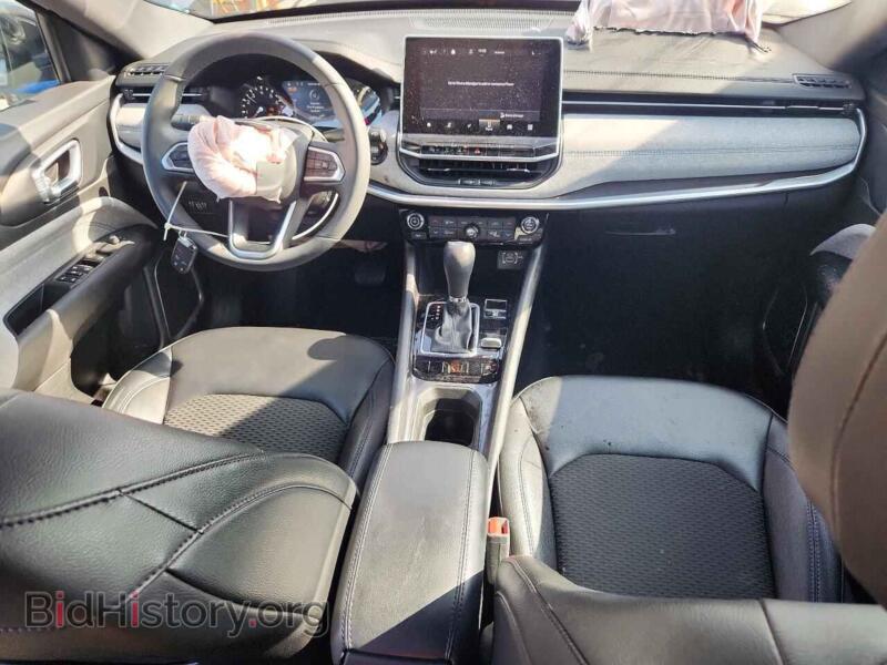 2023 Jeep COMPASS (VIN 3C4NJDBN4PT562578) — фото 8 из 14