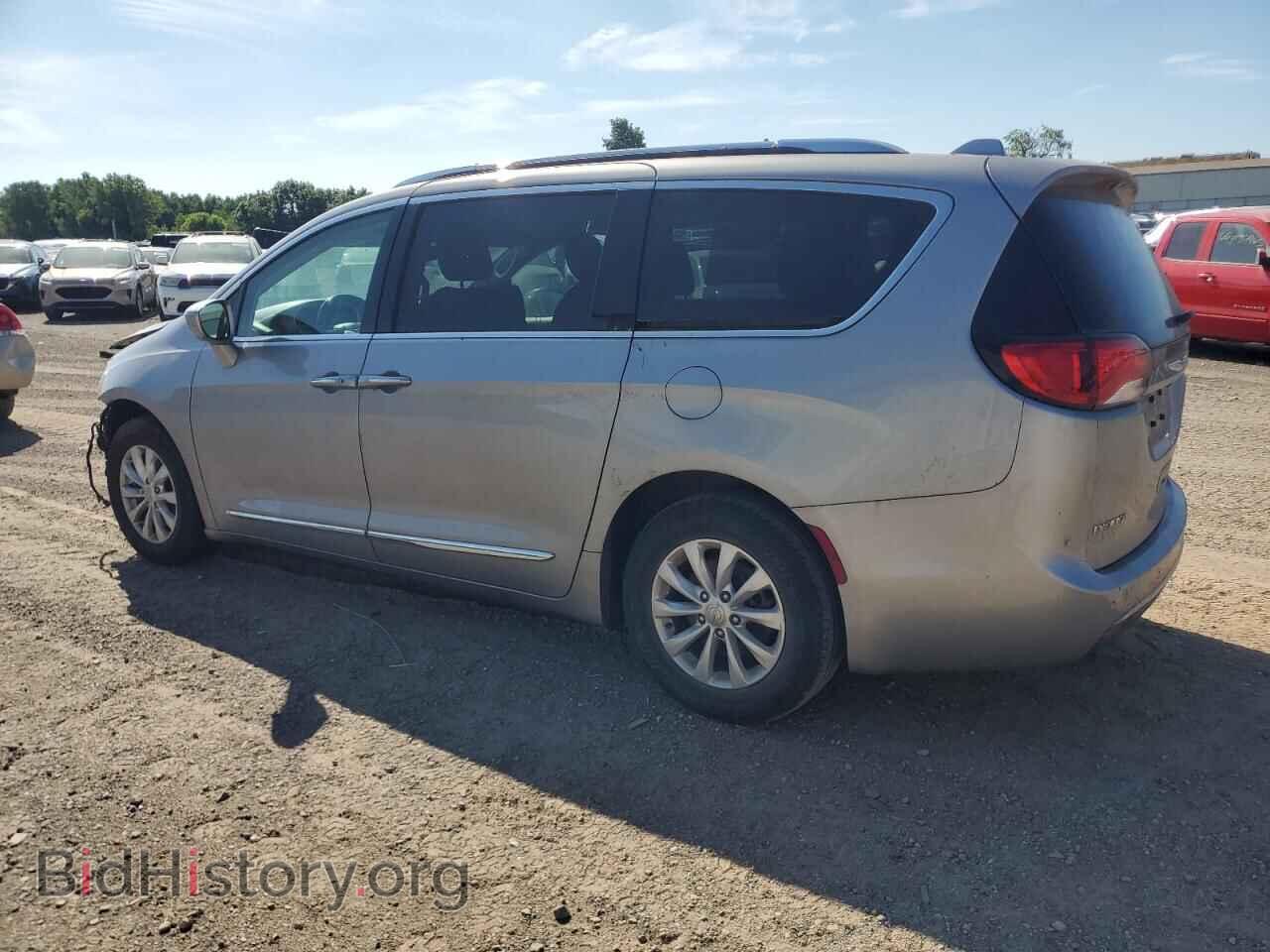 2019 CHRYSLER PACIFICA - VIN: 2C4RC1BG4KR507135 - Фото 2