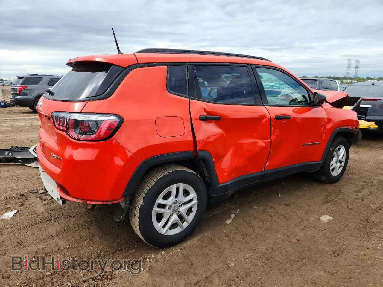 2018 JEEP COMPASS - VIN: 3C4NJCAB4JT133675 - Фото 3