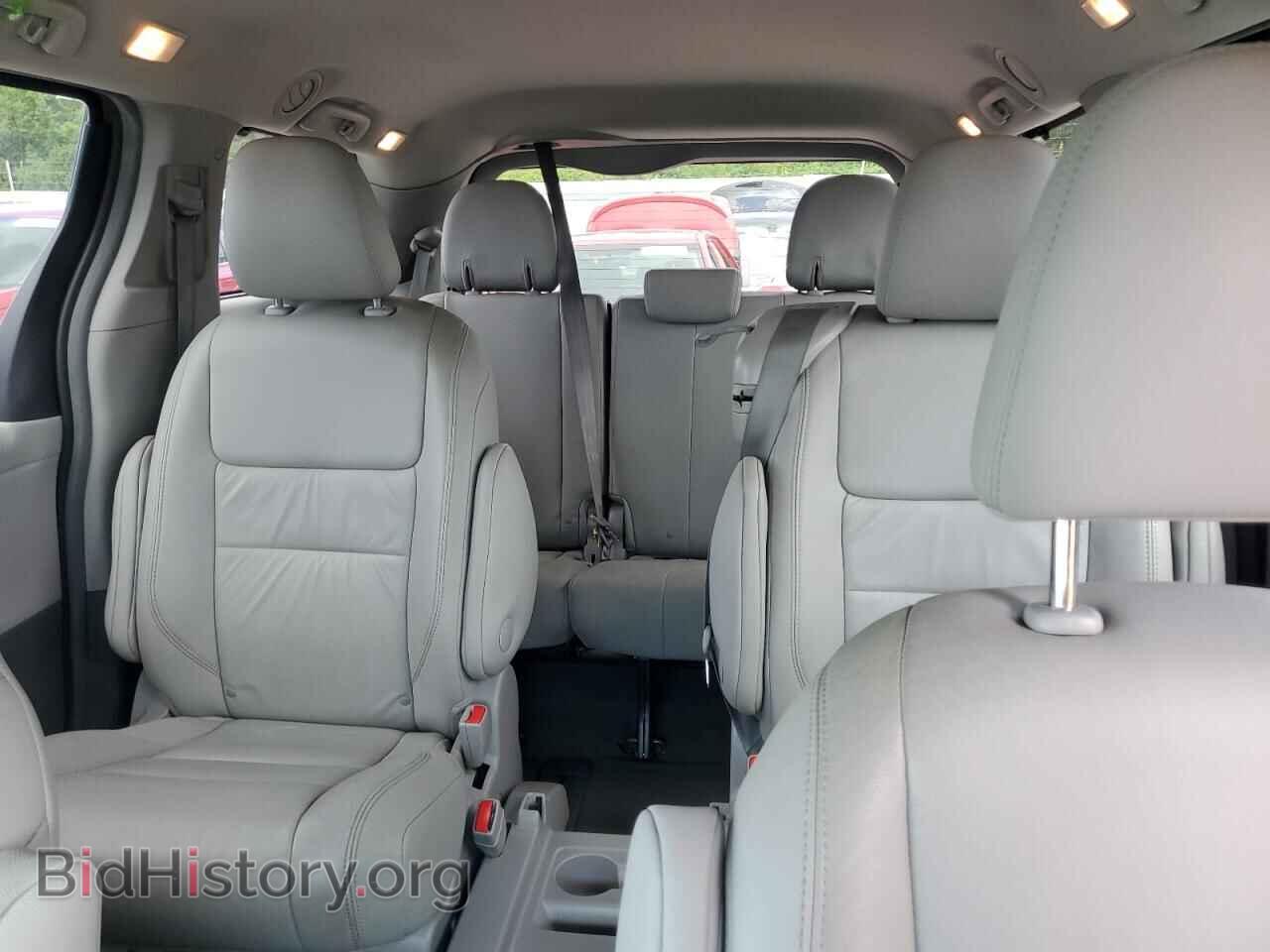 2017 TOYOTA All Models - VIN: 5TDYZ3DC2HS812729 - Фото 10