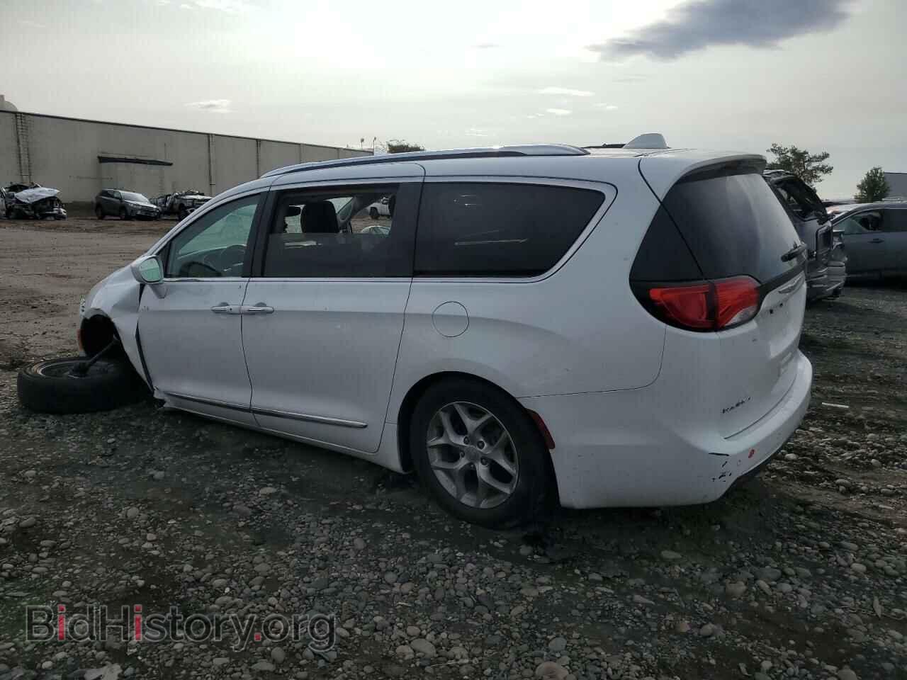 2018 CHRYSLER PACIFICA - VIN: 2C4RC1EG9JR286934 - Фото 2