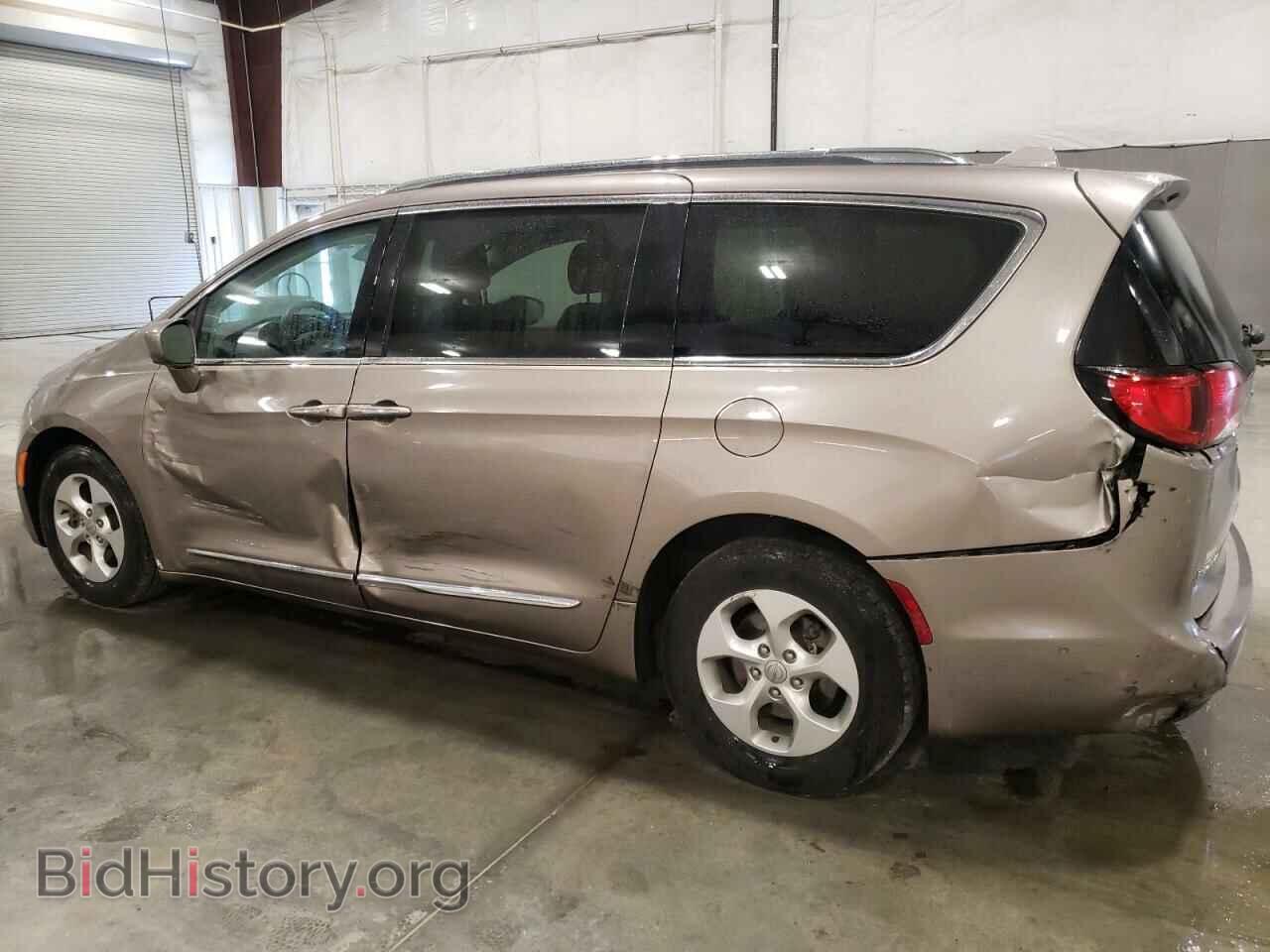 2017 CHRYSLER PACIFICA - VIN: 2C4RC1EG6HR765063 - Photo 2