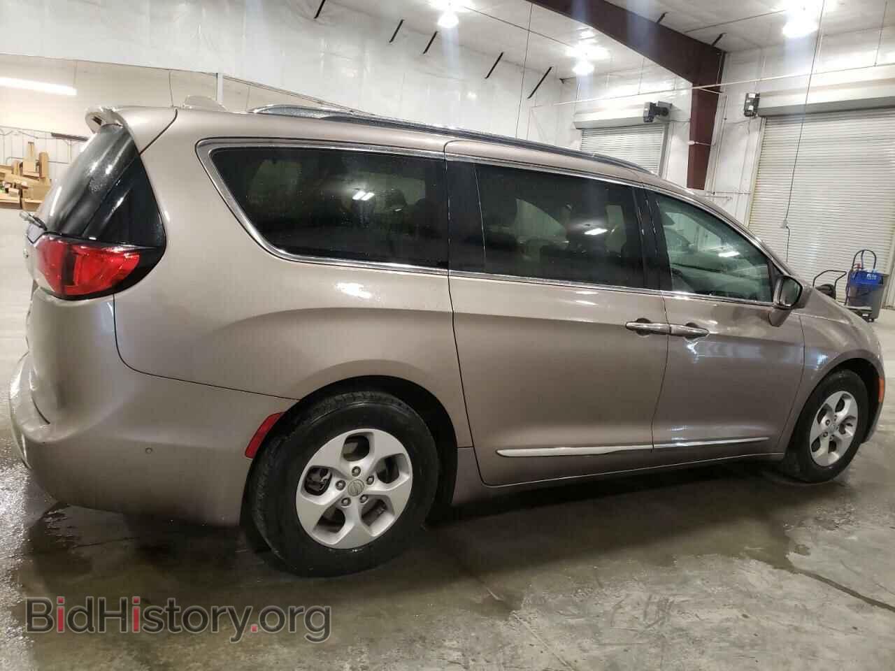 2017 CHRYSLER PACIFICA - VIN: 2C4RC1EG6HR765063 - Photo 3