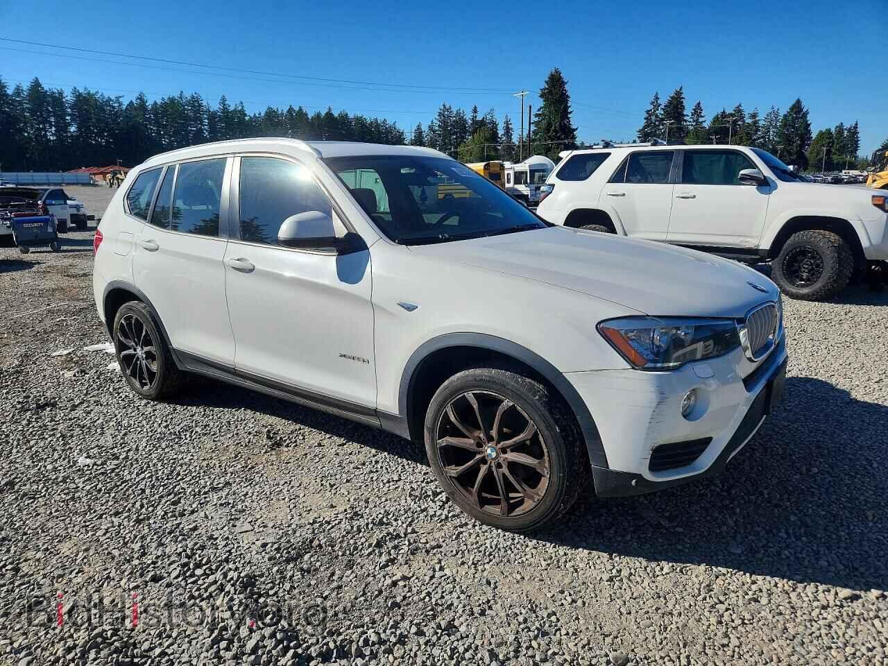 2015 BMW X3 - VIN: 5UXWY3C56F0E97481 - Фото 4