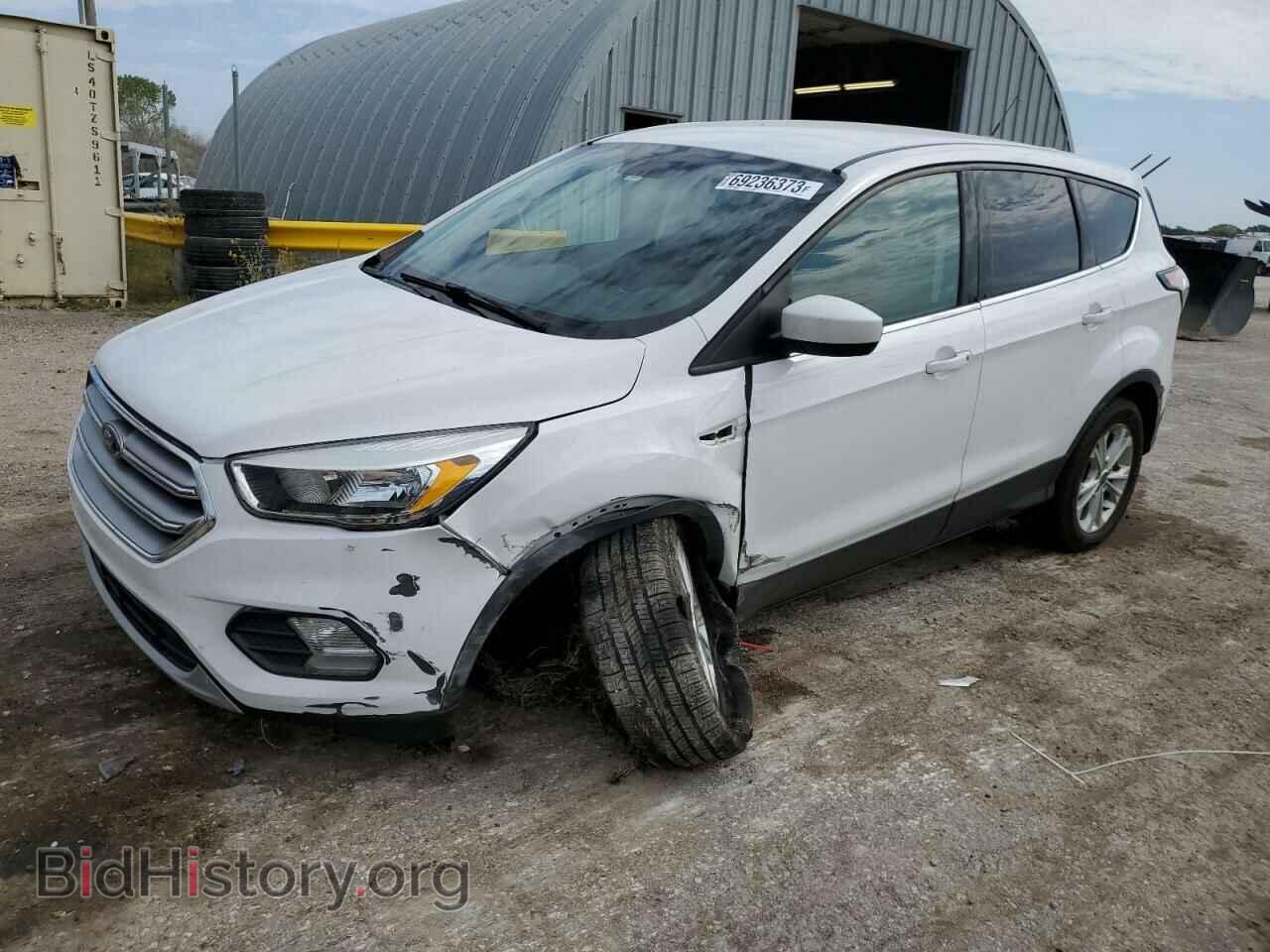 Фотография 1FMCU0GD5HUD41002 - FORD ESCAPE 2017