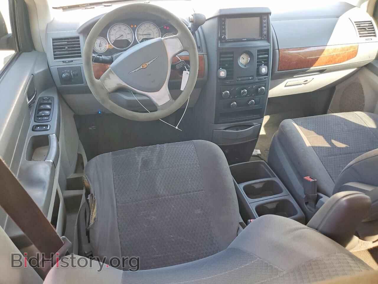 2008 CHRYSLER MINIVAN - VIN: 2A8HR44H58R721070 - Фото 8