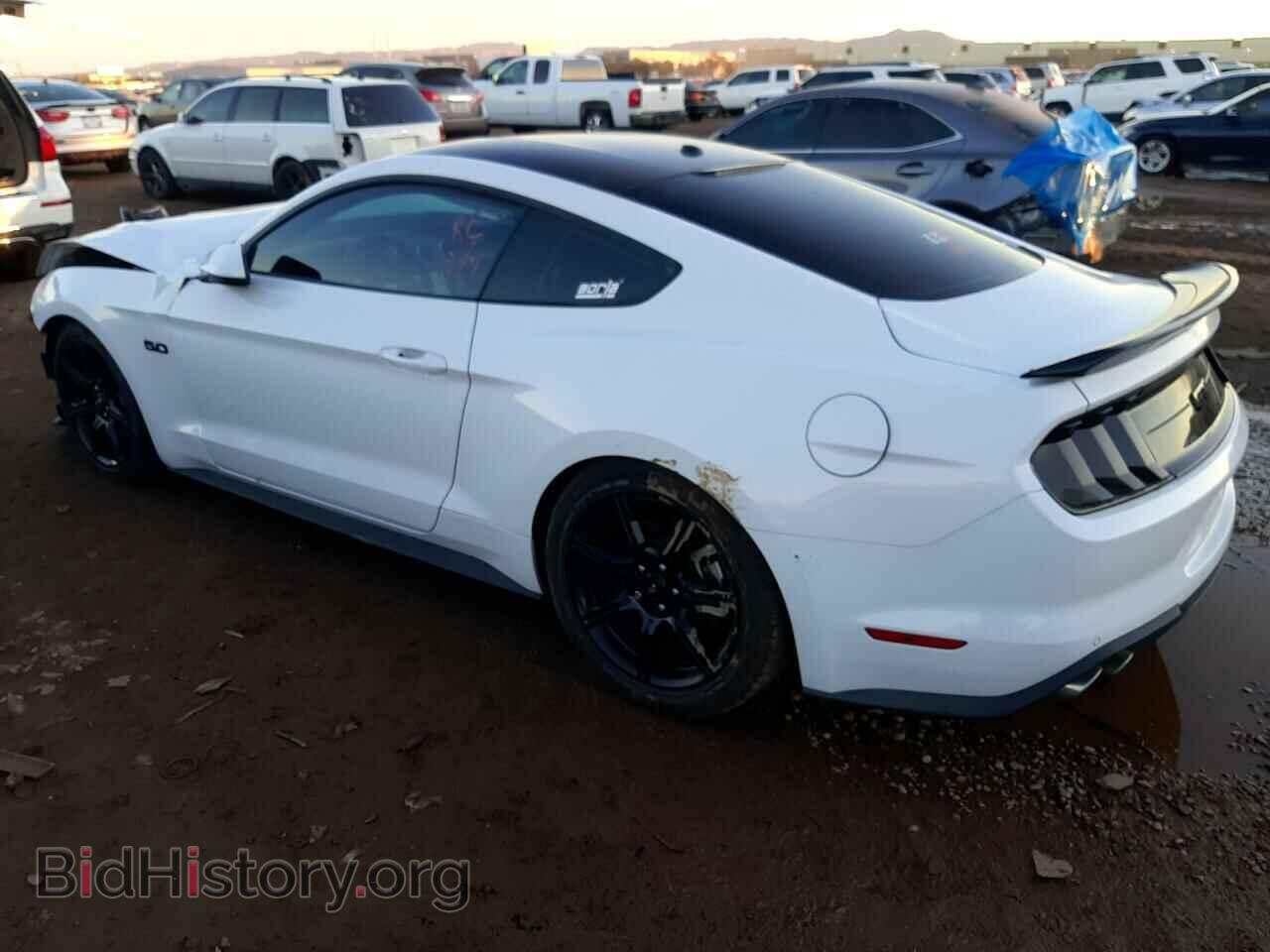 2019 FORD MUSTANG - VIN: 1FA6P8CFXK5143828 - Фото 2