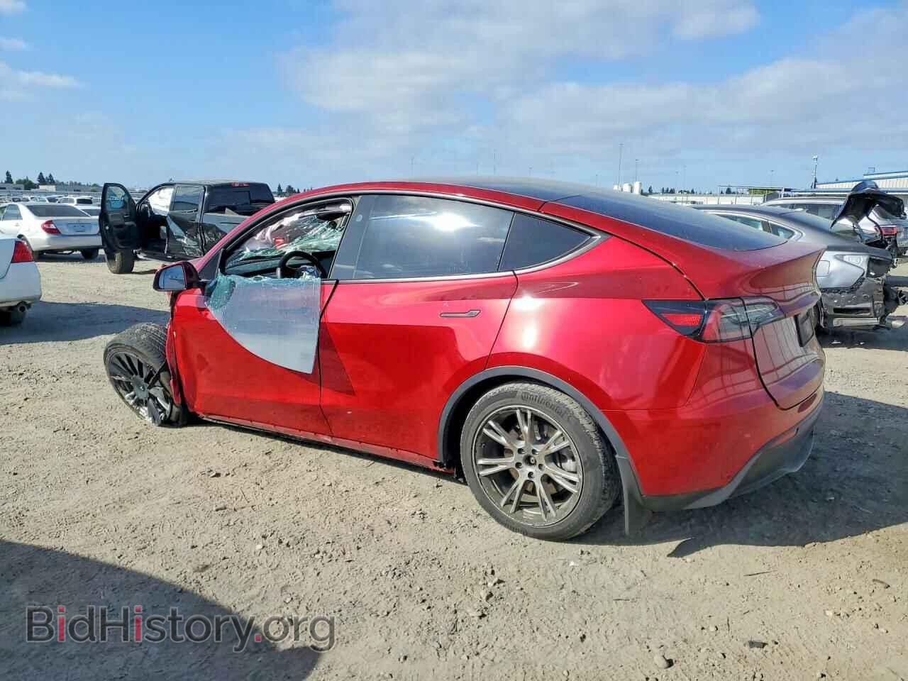 2024 TESLA MODEL Y - VIN: 7SAYGDEEXRF983555 - Photo 2