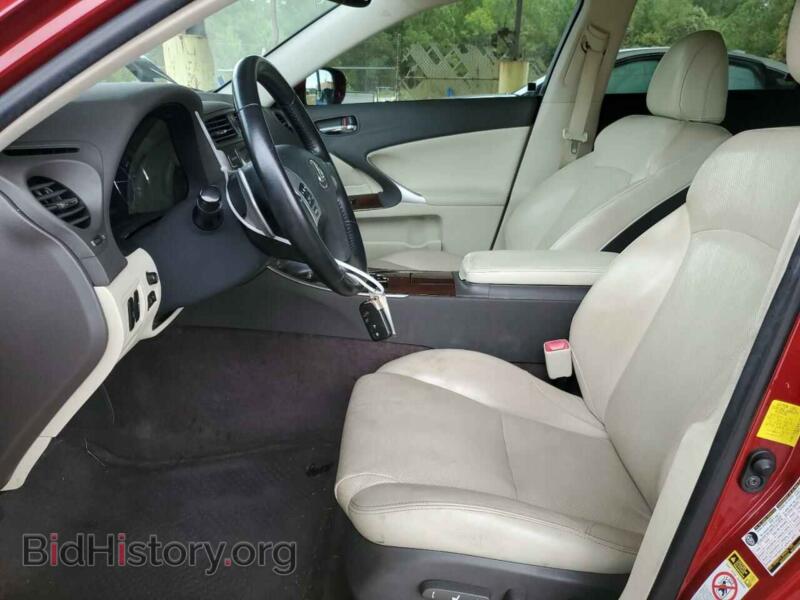 2012 Lexus IS (VIN JTHBE5C21C5029775) — photo 7 of 12