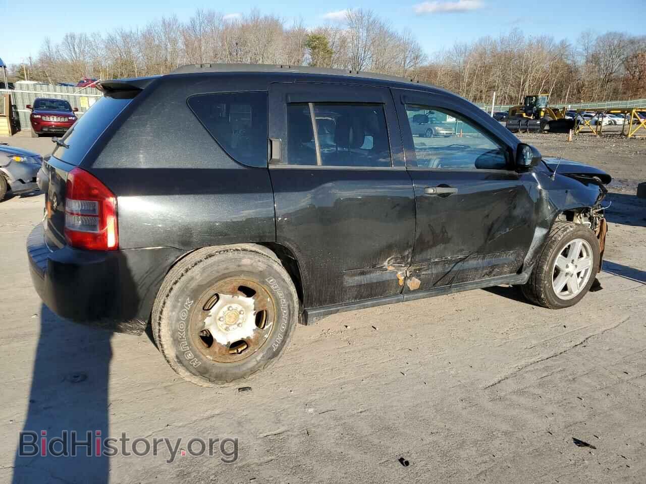 2010 JEEP COMPASS - VIN: 1J4NT1FA1AD676707 - Photo 3