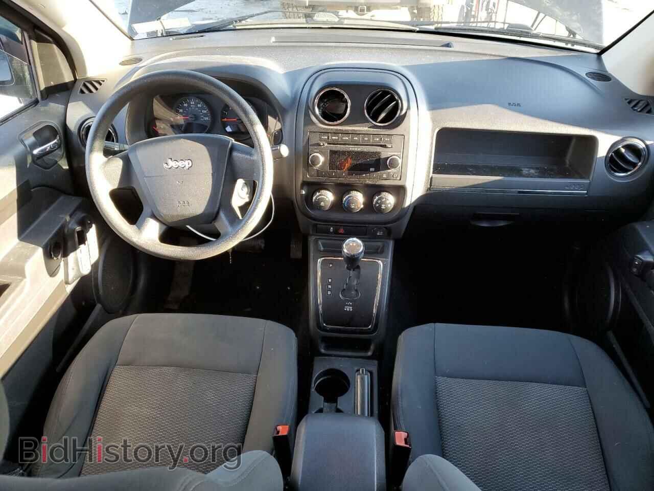 2010 JEEP COMPASS - VIN: 1J4NT1FA1AD676707 - Photo 8