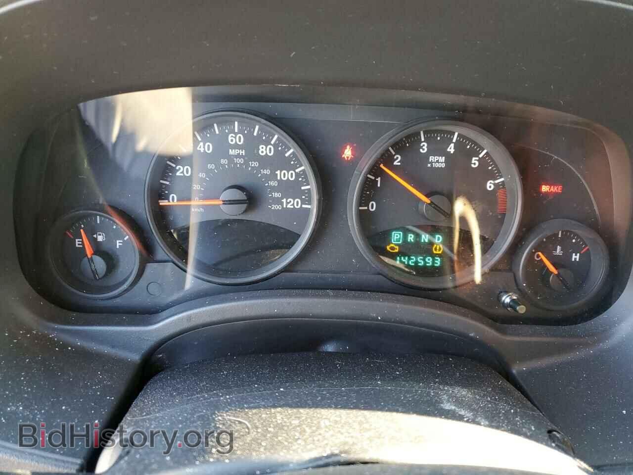 2010 JEEP COMPASS - VIN: 1J4NT1FA1AD676707 - Photo 9