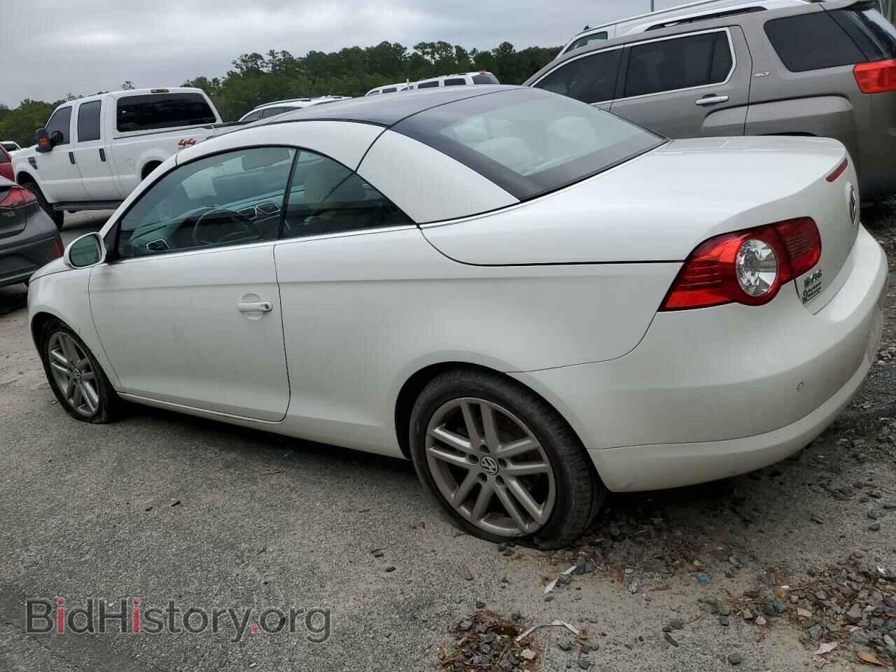 2008 VOLKSWAGEN EOS - VIN: WVWFA71F18V017326 - Фото 2