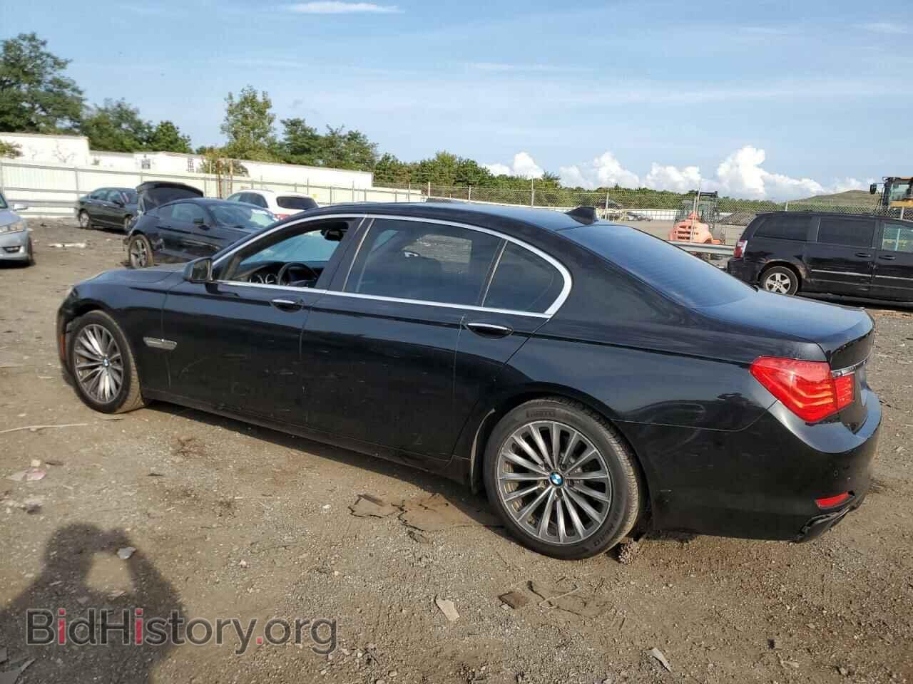 2011 BMW 7 SERIES - VIN: WBAKB4C57BC392524 - Фото 2