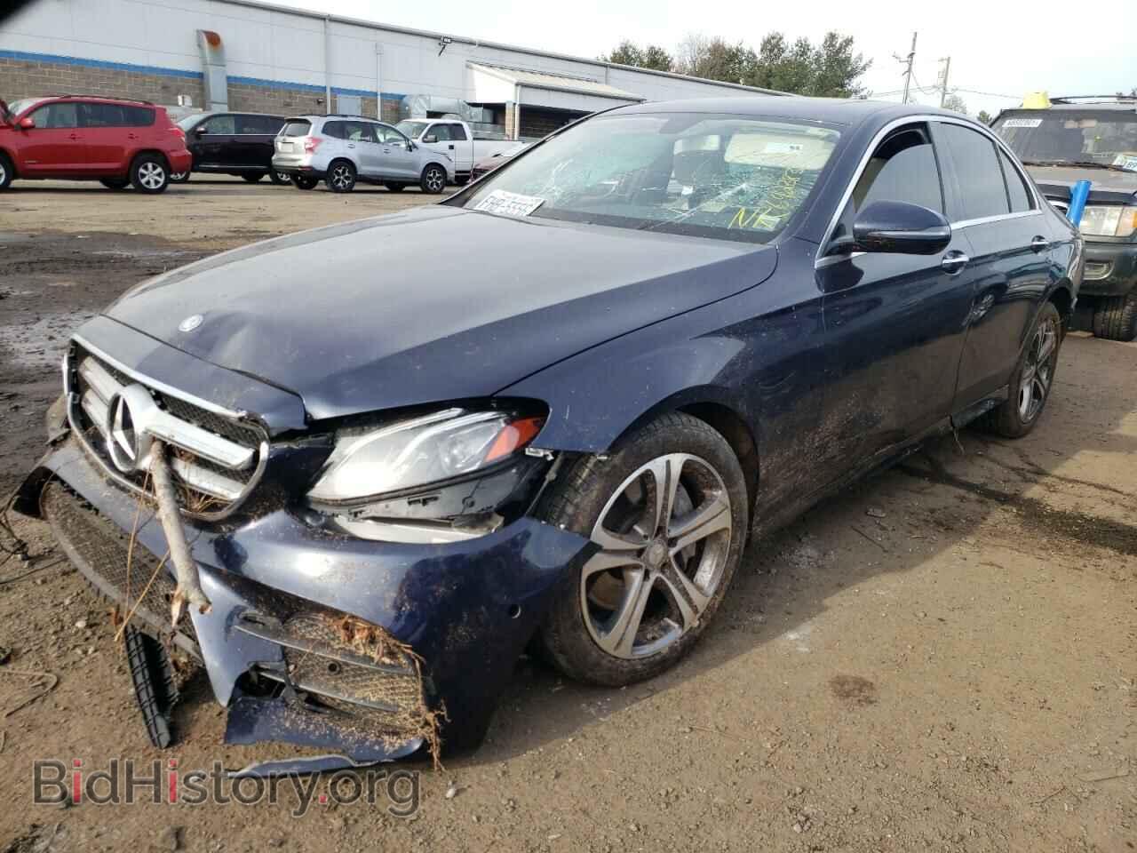 2017 MERCEDES-BENZ E-CLASS - VIN: WDDZF4KB4HA209510 - Фото 2
