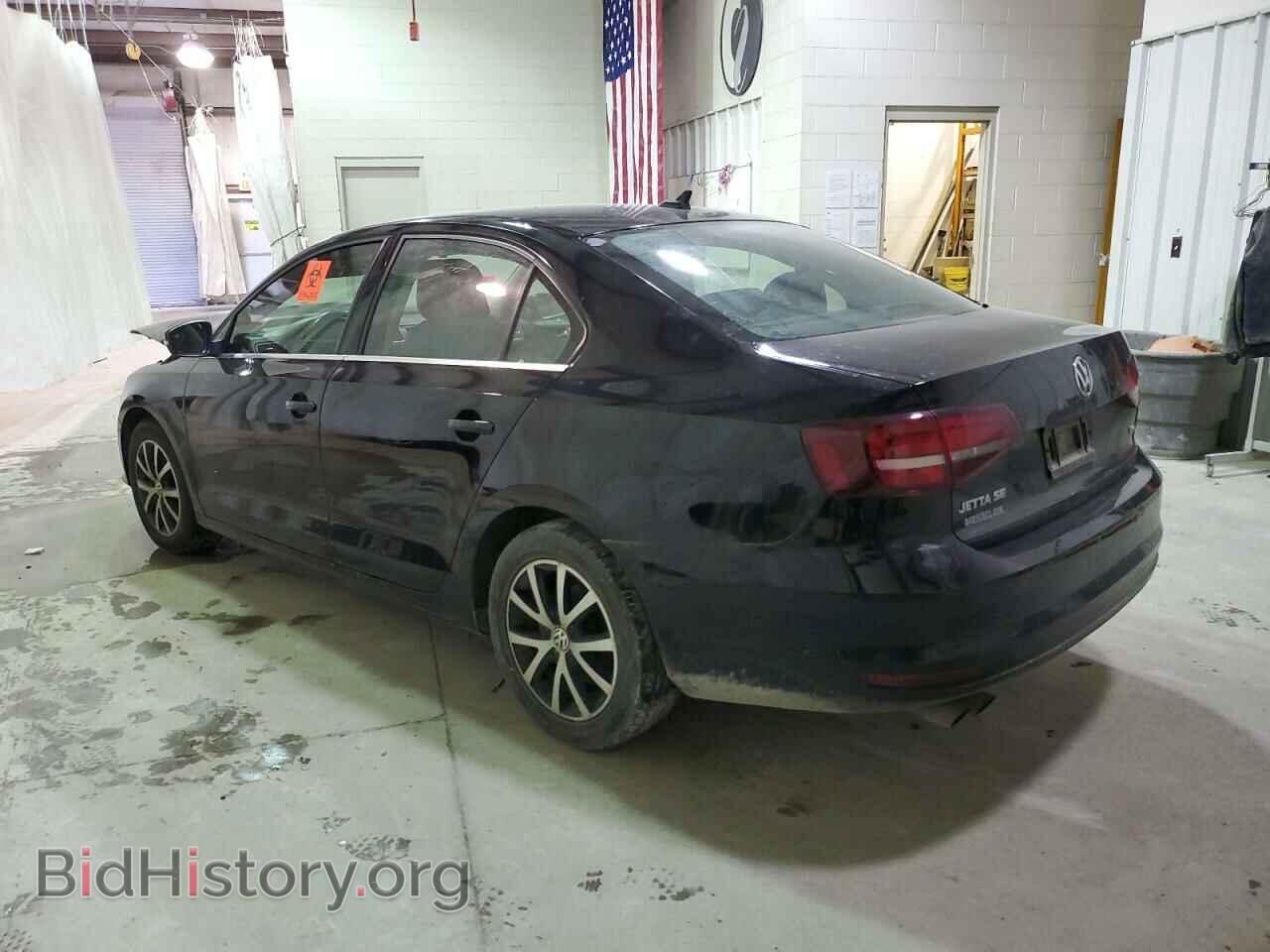 2017 VOLKSWAGEN JETTA - VIN: 3VWDB7AJ5HM396802 - Фото 2