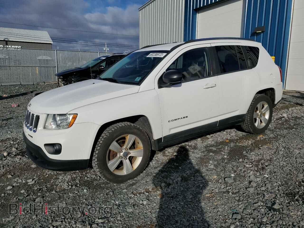 Photo 1J4NF4FB4BD169528 - JEEP COMPASS 2011