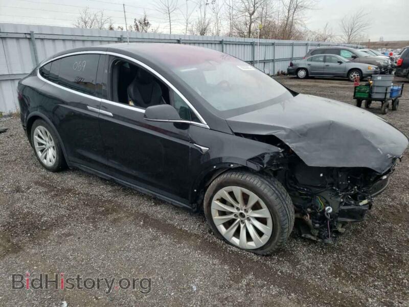 2019 Tesla MODEL X (VIN 5YJXCDE23KF188055) — photo 4 of 14