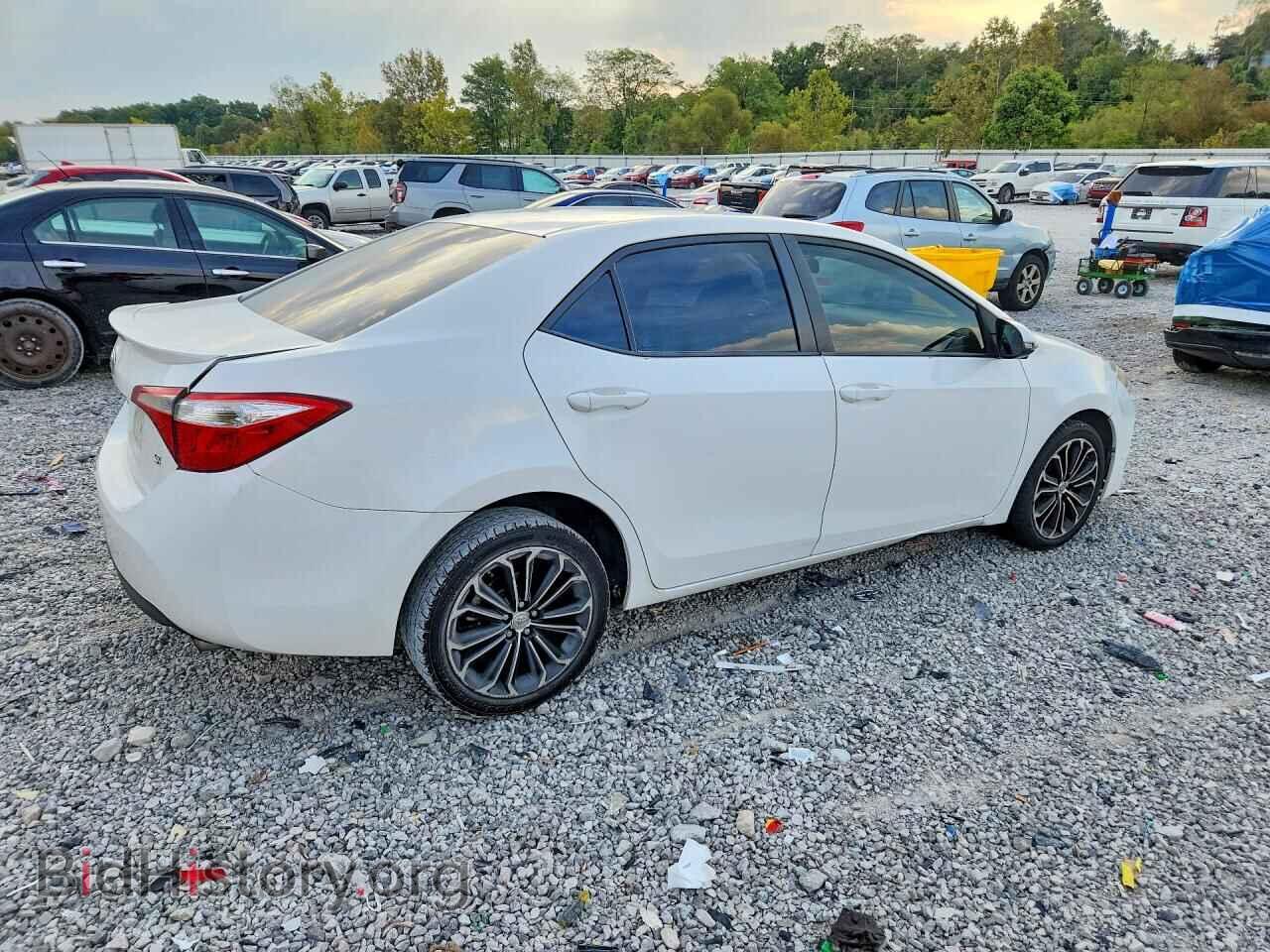 2015 TOYOTA COROLLA - VIN: 5YFBURHE4FP346553 - Фото 3