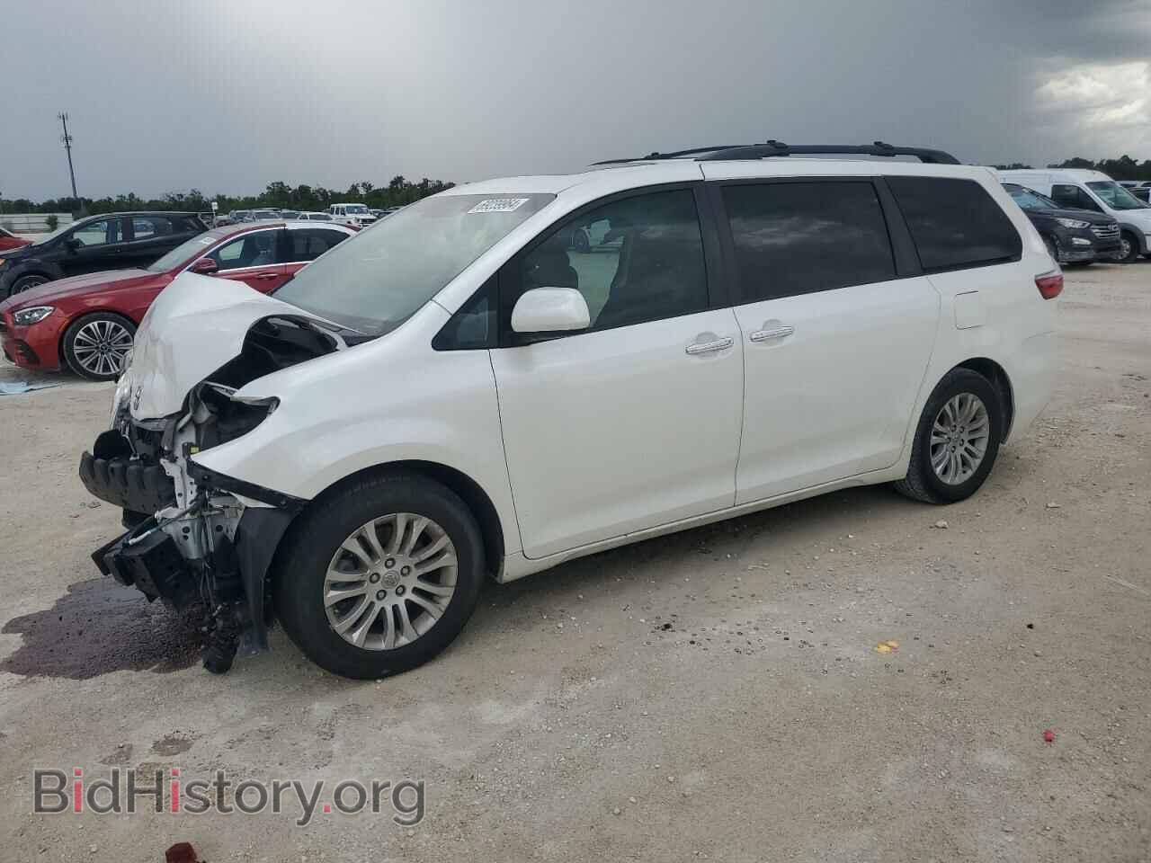 Photo 5TDYK3DC9GS698487 - TOYOTA All Models 2016