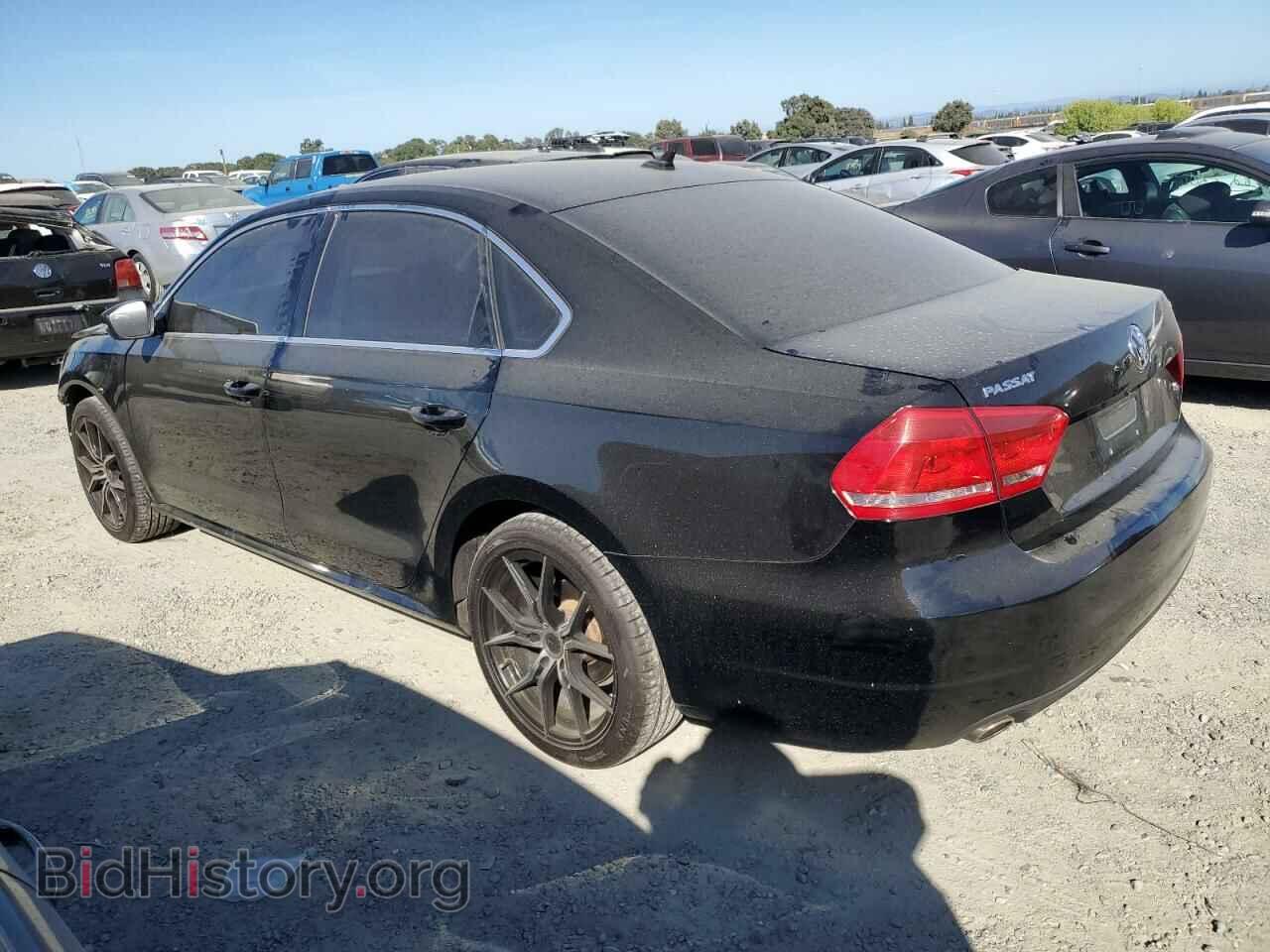2013 VOLKSWAGEN PASSAT - VIN: 1VWBP7A35DC032207 - Фото 2