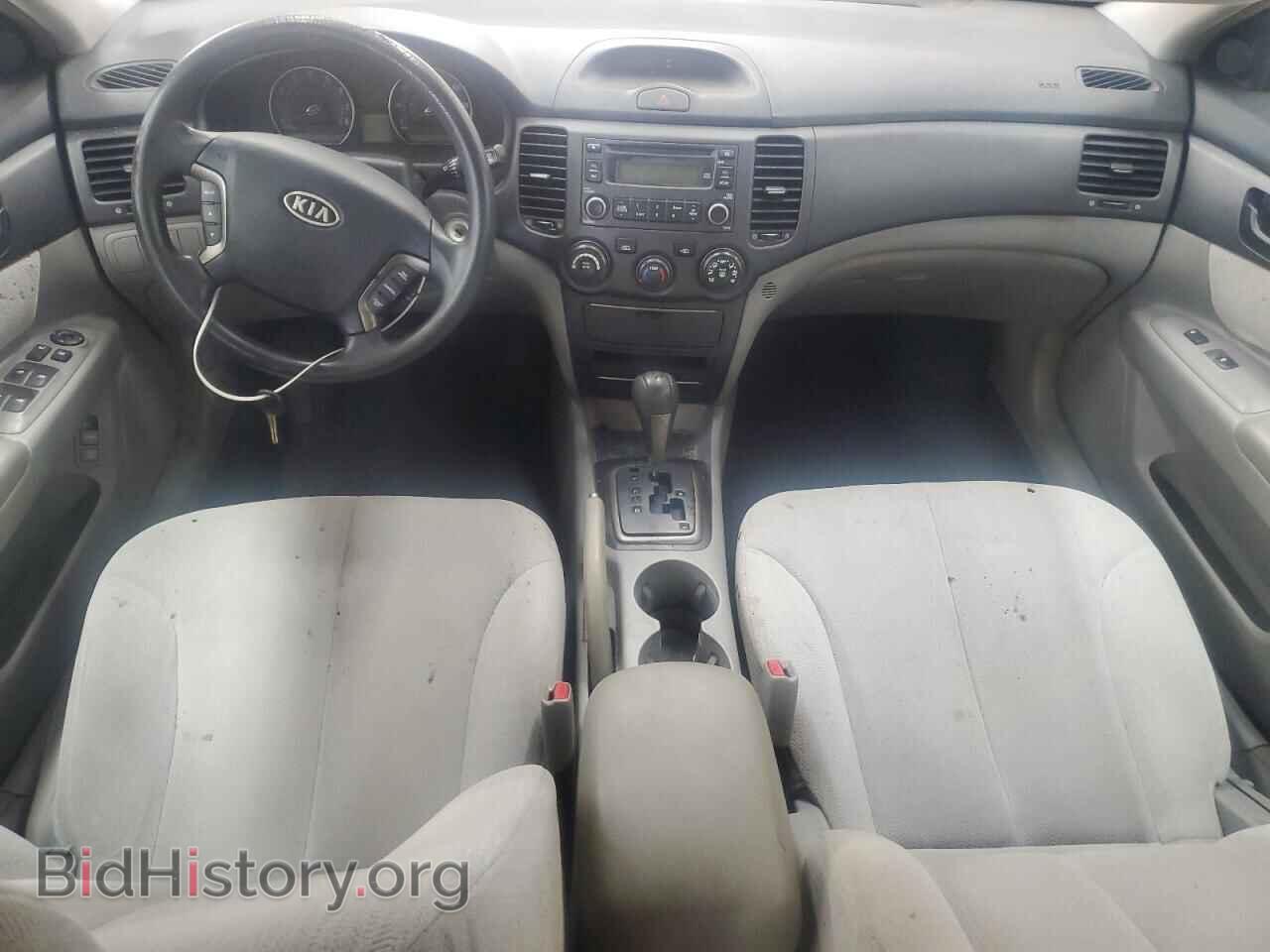 2007 KIA OPTIMA - VIN: KNAGE123775157189 - Photo 8