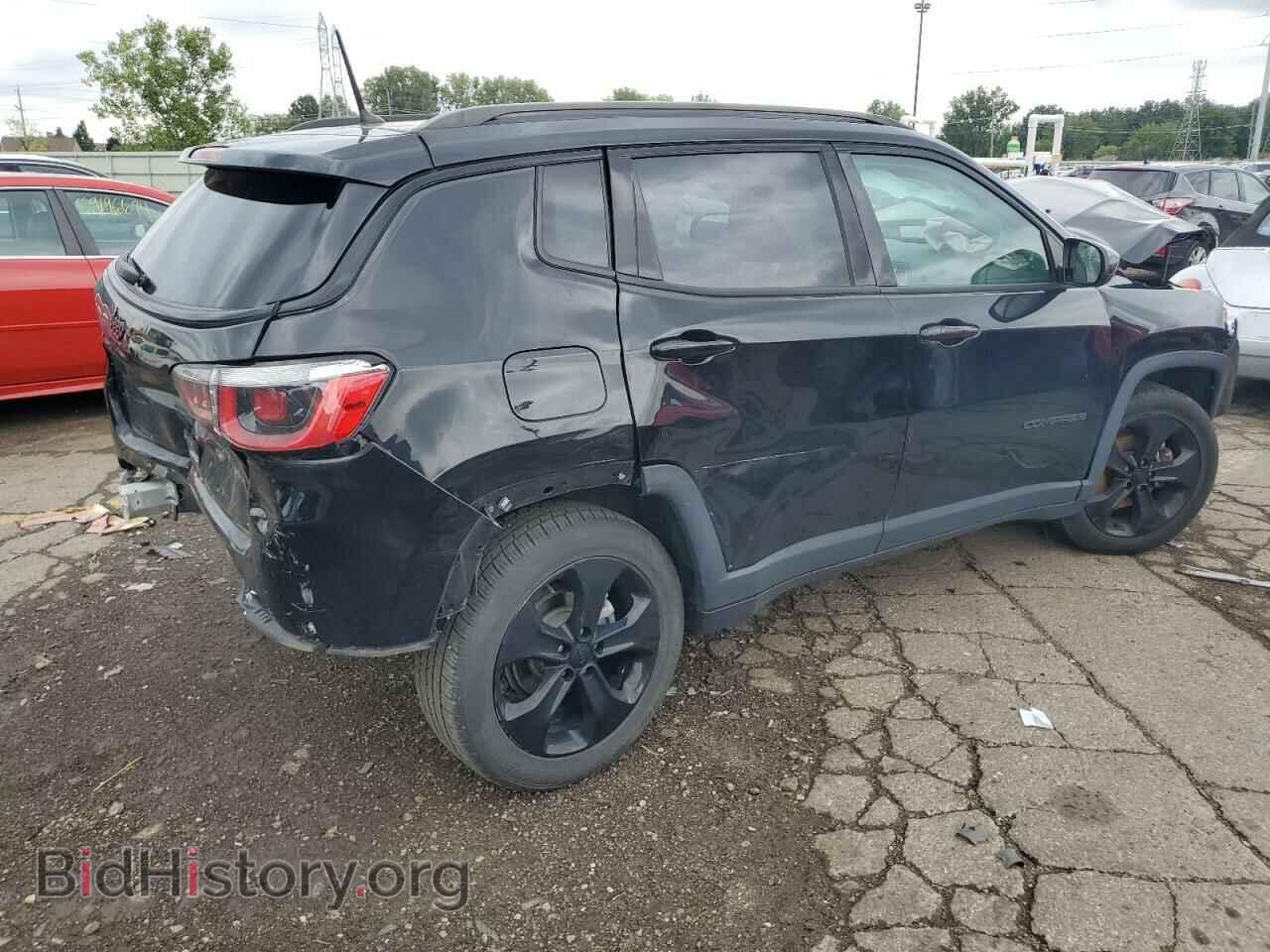 2018 JEEP COMPASS - VIN: 3C4NJCBBXJT460922 - Фото 3
