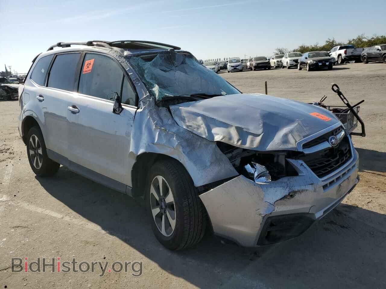 2017 SUBARU FORESTER - VIN: JF2SJAJC8HH412881 - Фото 4