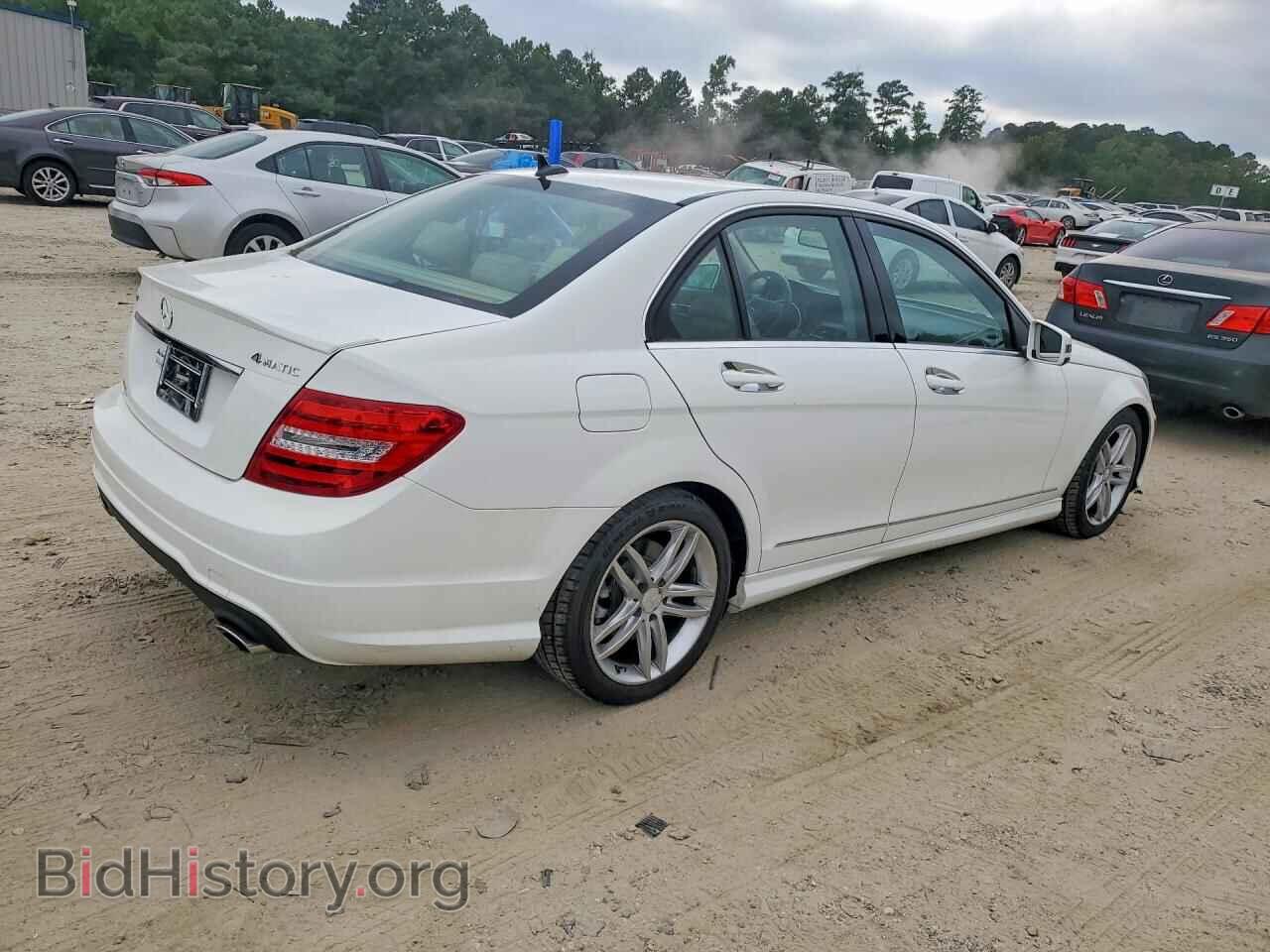 2013 MERCEDES-BENZ C-CLASS - VIN: WDDGF8AB4DR277429 - Фото 3