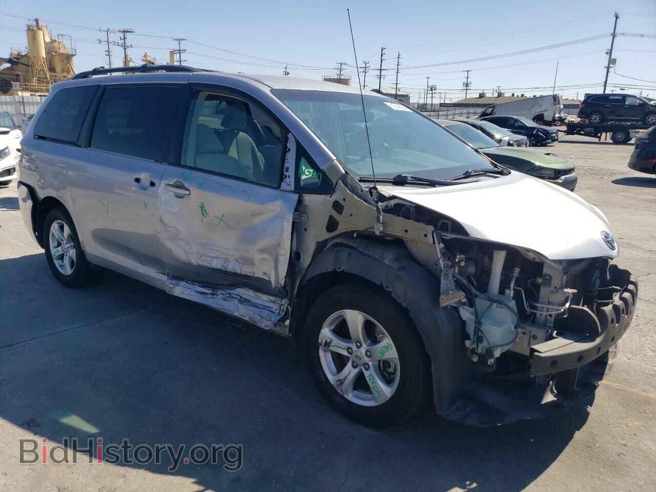 2012 TOYOTA All Models - VIN: 5TDKK3DC4CS223989 - Фото 4