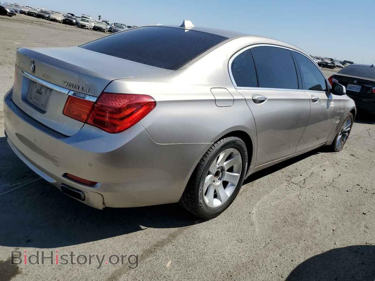 2011 BMW 7 SERIES - VIN: WBAKB8C52BCY65026 - Фото 3