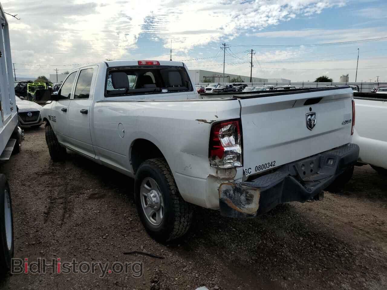 2018 RAM 2500 - VIN: 3C6TR5HT2JG204852 - Photo 2