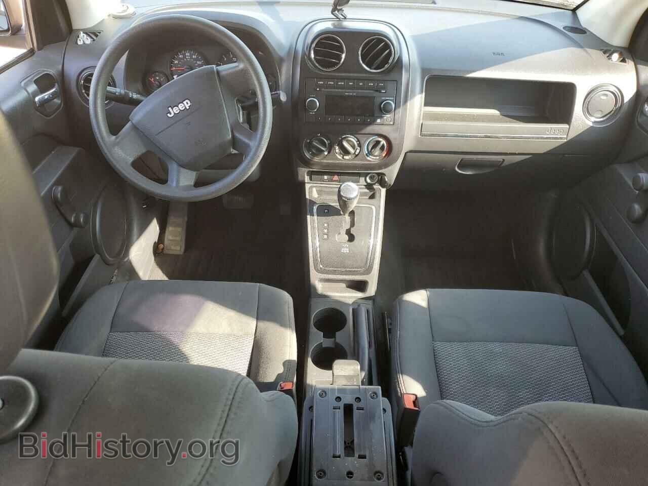 2009 JEEP COMPASS - VIN: 1J4FT47B69D189186 - Photo 8