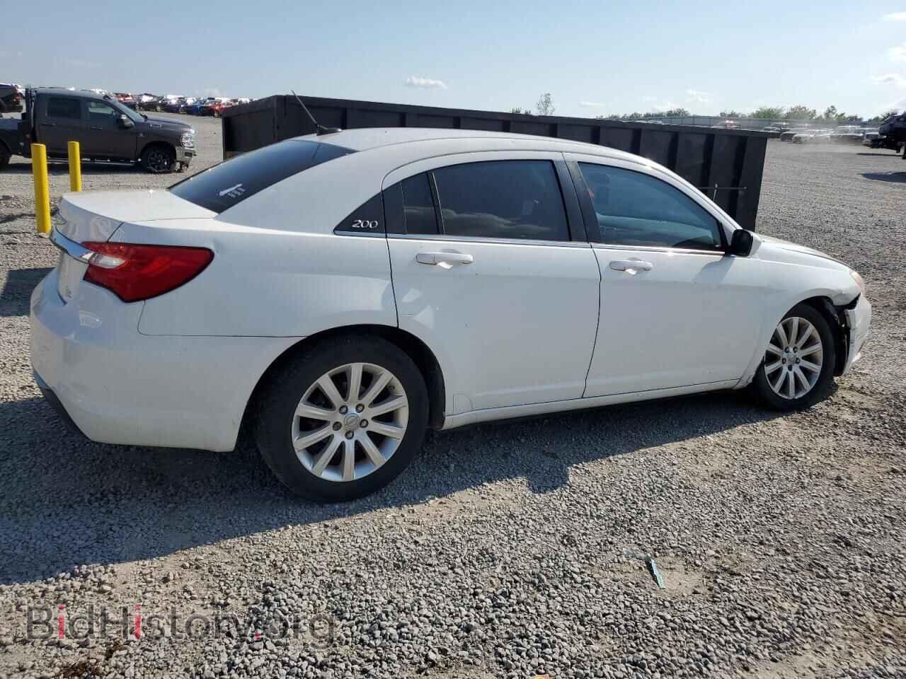 2013 CHRYSLER 200 - VIN: 1C3CCBBG0DN569499 - Фото 3