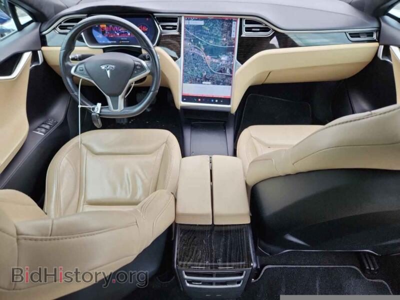 2016 Tesla MODEL S (VIN 5YJSA1E26GF158019) — photo 8 of 12