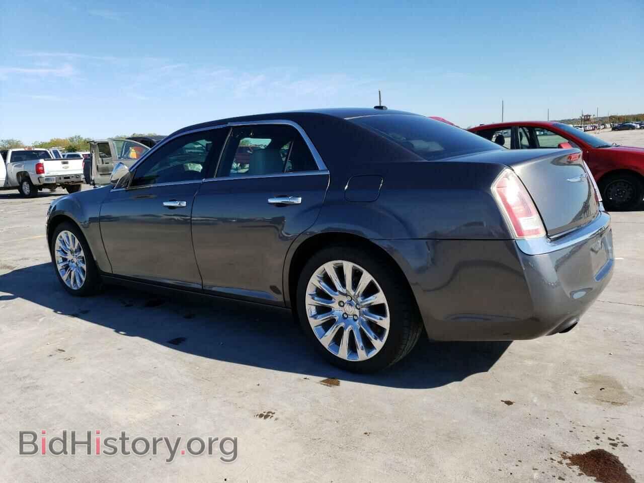 2014 CHRYSLER 300 - VIN: 2C3CCAAG2EH327643 - Фото 2