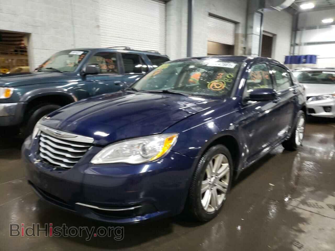 2013 CHRYSLER 200 - VIN: 1C3CCBBB3DN595874 - Фото 2