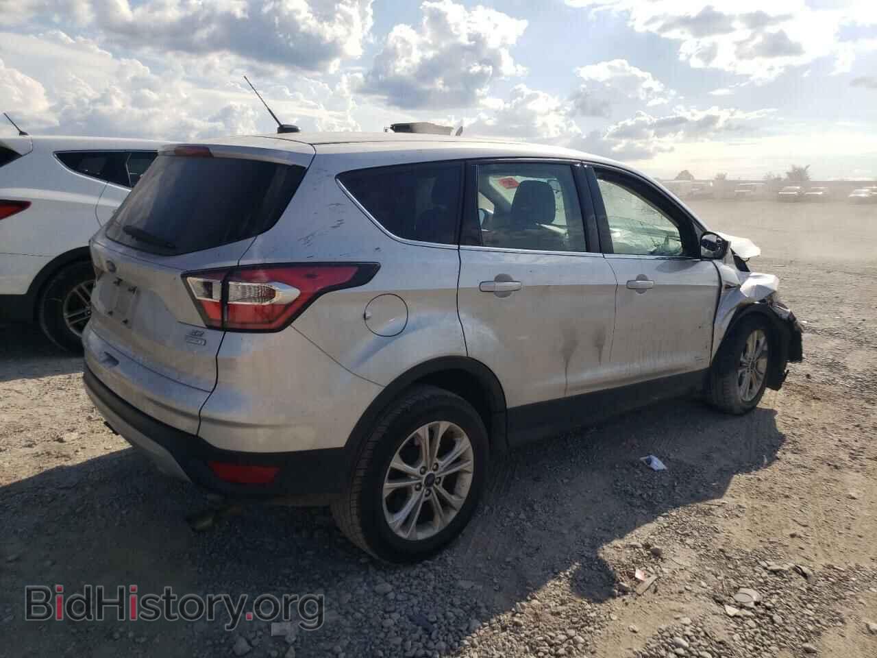 2017 FORD ESCAPE - VIN: 1FMCU0GDXHUB27901 - Фото 3