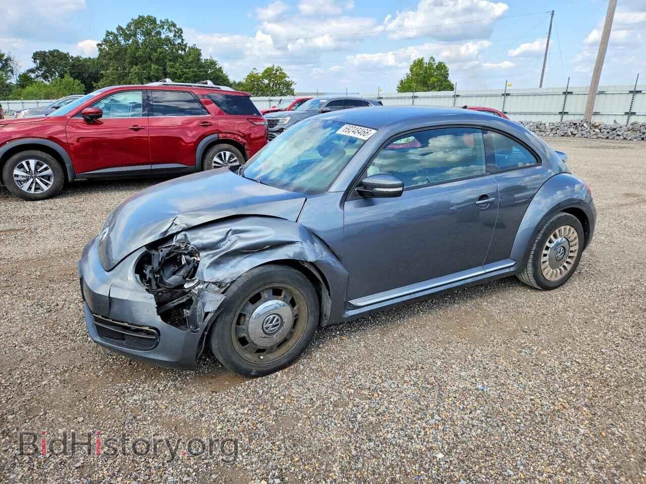Photo 3VWJ07AT5GM613323 - VOLKSWAGEN BEETLE 2016